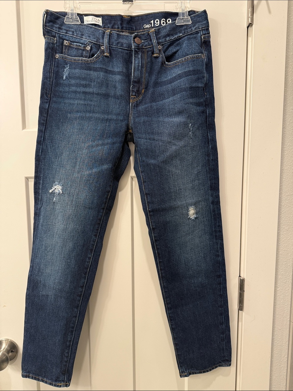 GAP Women’s Boyfriend Jeans in Dark Blue Wash